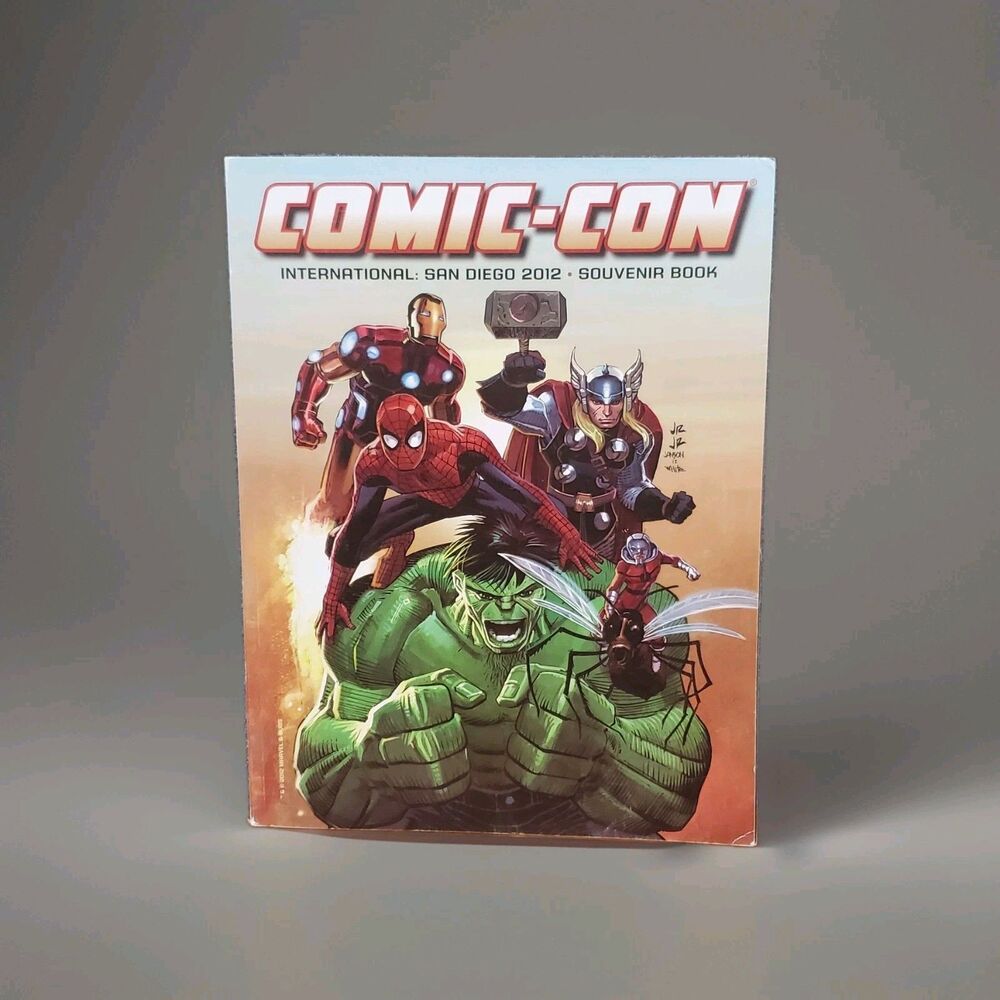 SAN DIEGO COMIC CON 2012 Official Souvenir Book SDCC Marvel Avengers Cover Promo
